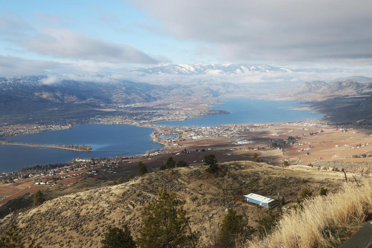 Sunshine And Wine Loft Hotel Penticton Exterior photo