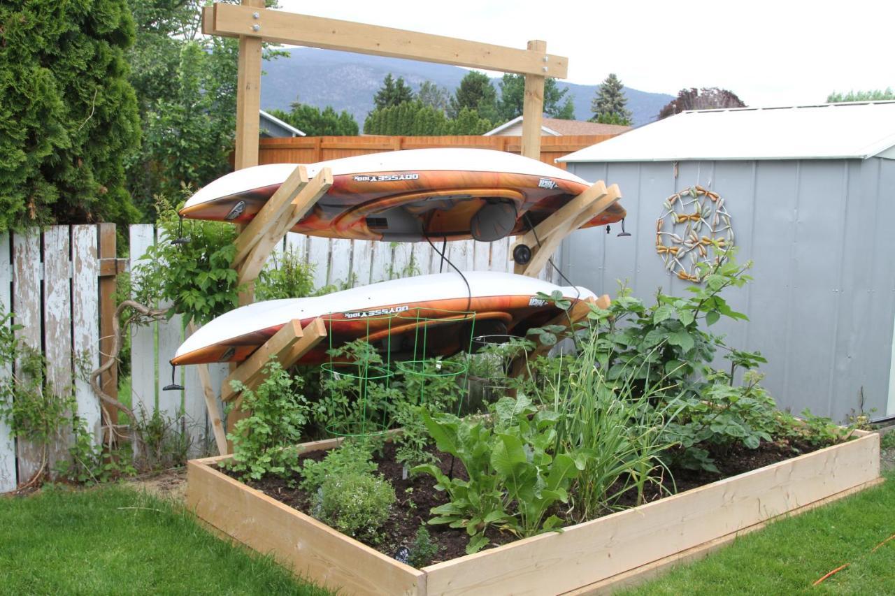 Sunshine And Wine Loft Hotel Penticton Exterior photo